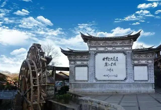 你到过云南旅行吗？丽江与西双版纳哪个地方风景好？